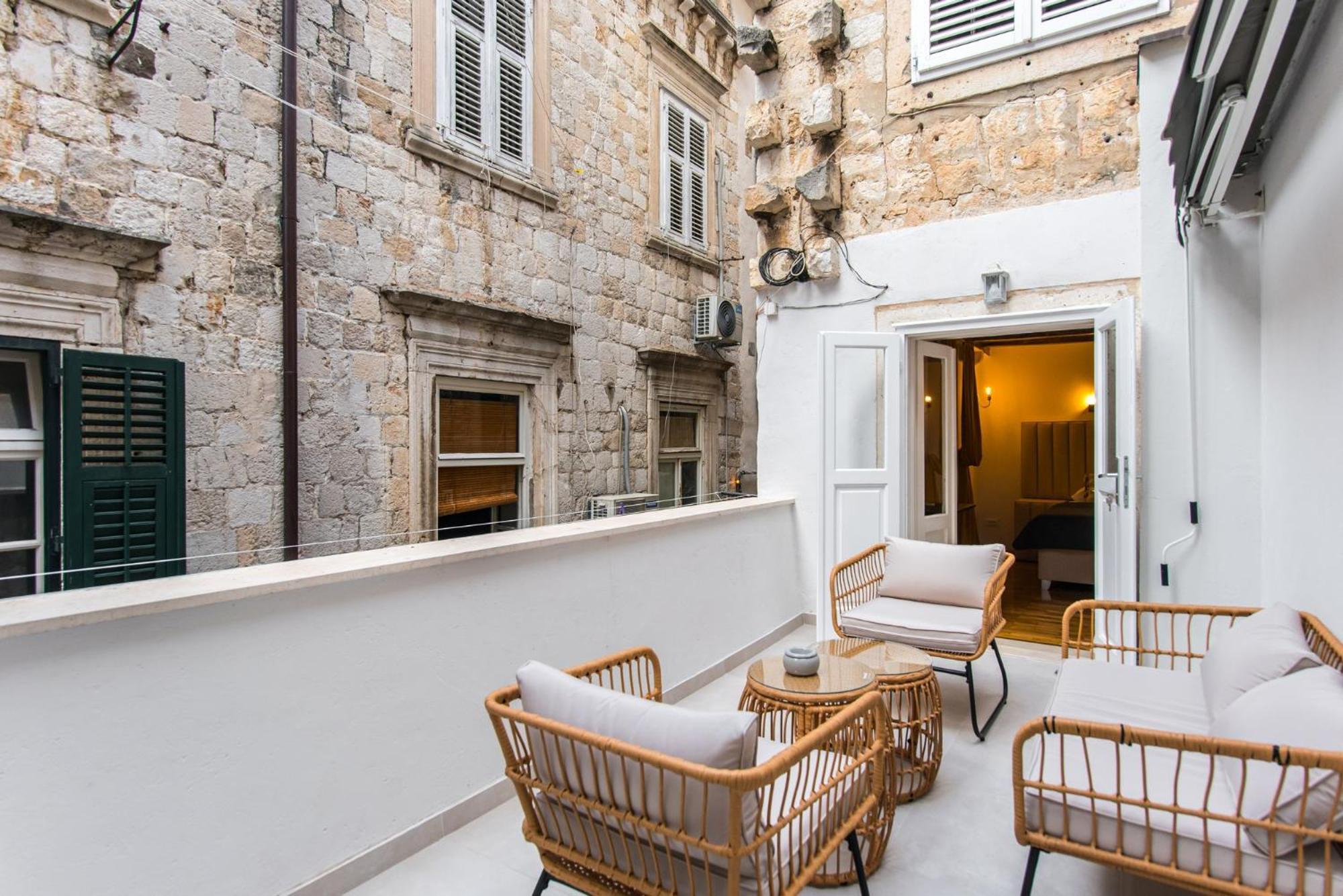 Apartment Old Town *